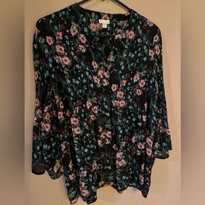 Spence button up blouse in beautiful navy floral print.